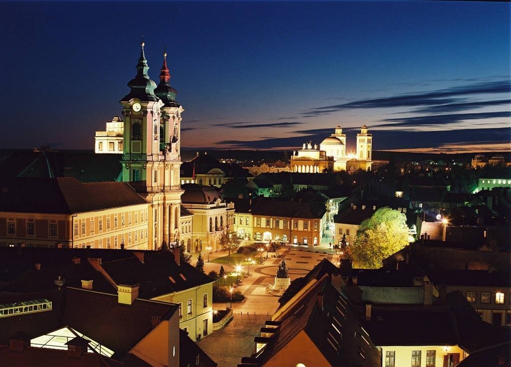 Magdalena Apartman Эгер Экстерьер фото